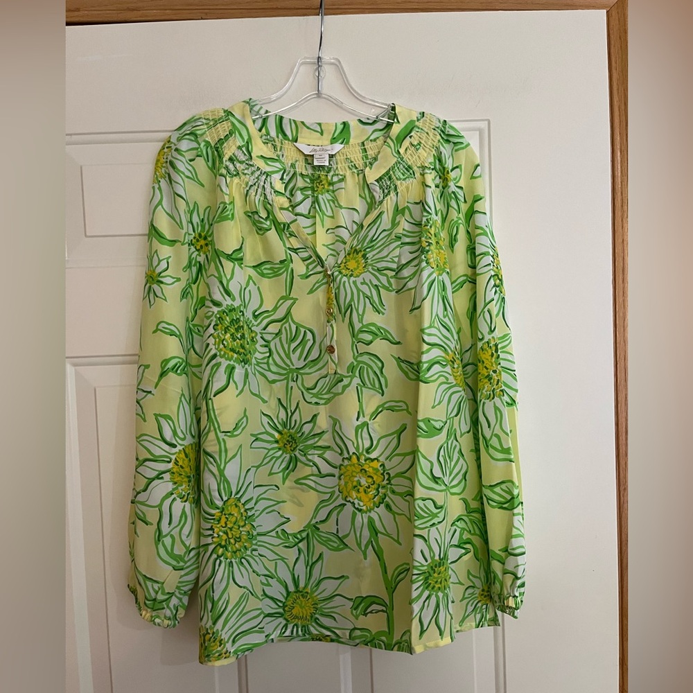 Women’s Lilly Pulitzer Elsa yellow silk top. Limoncello sunbelievable. Medium - Picture 8 of 14
